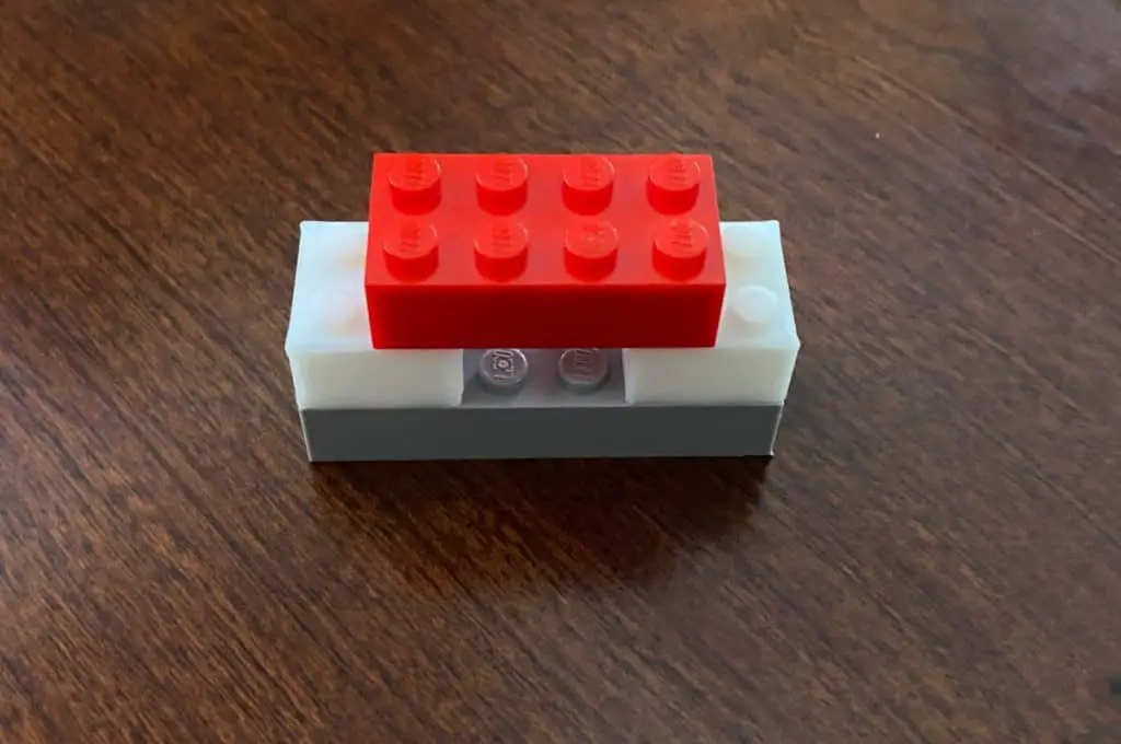 Printed legos mixed with normal legos in build